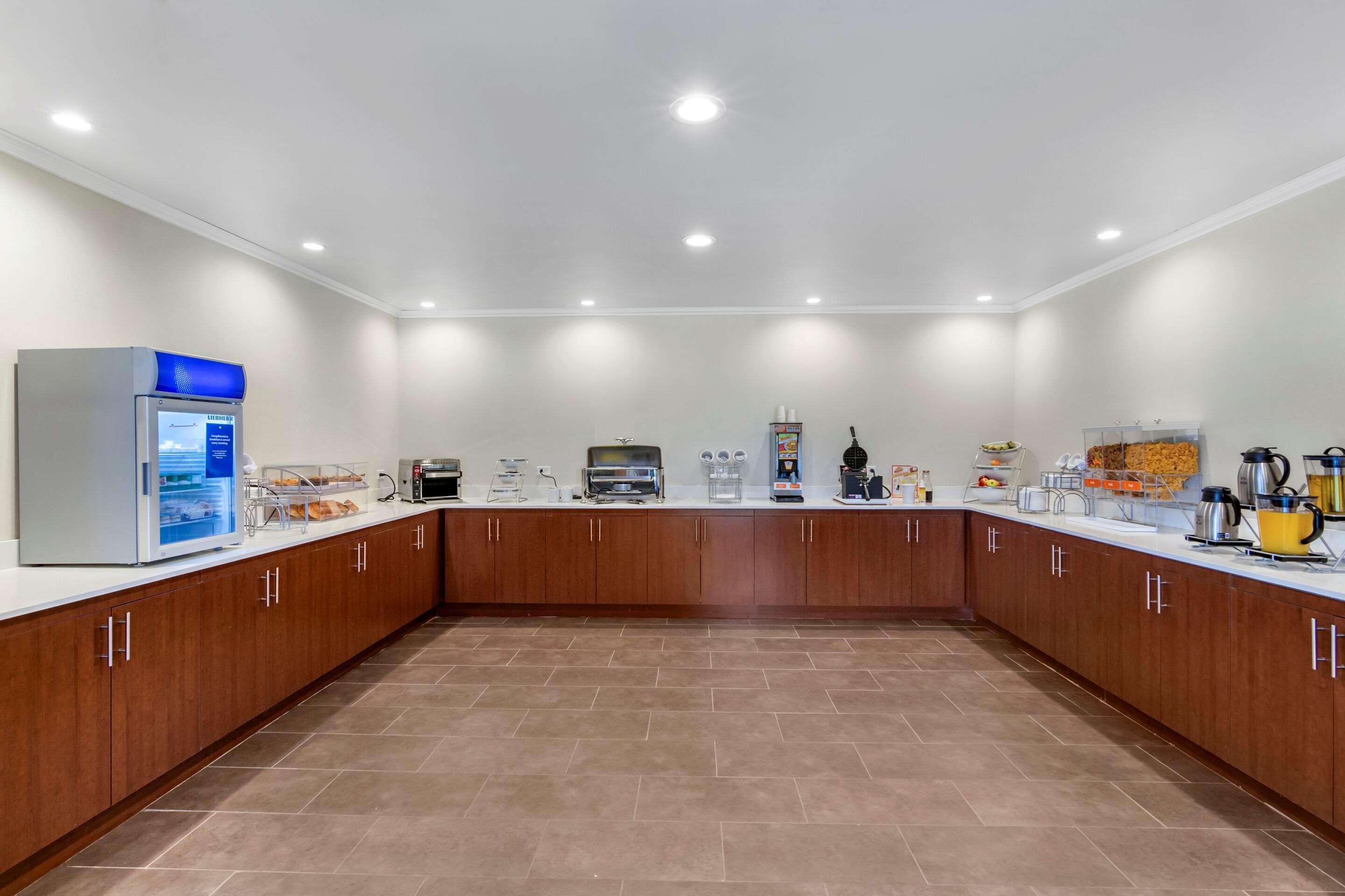 Comfort Inn & Suites Valemount Luaran gambar
